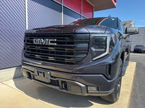 Used 2023 GMC Sierra 1500 Elevation AWD/4WD image 18