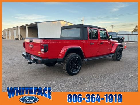 Used 2023 Jeep Gladiator Overland AWD/4WD image 7