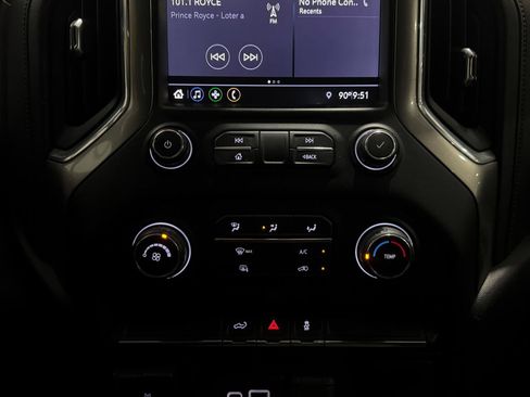 Used 2021 Chevrolet Silverado 2500 LT AWD/4WD image 4