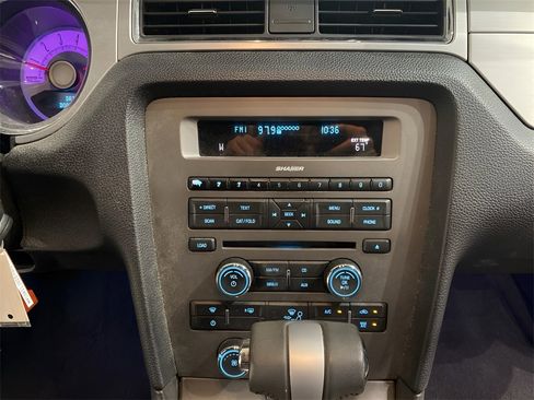 Used 2010 Ford Mustang Coupe image 15