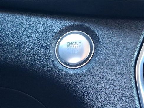 Used 2020 Hyundai Santa Fe Limited image 26