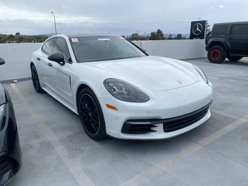 Used 2018 Porsche Panamera 4S AWD/4WD image 2
