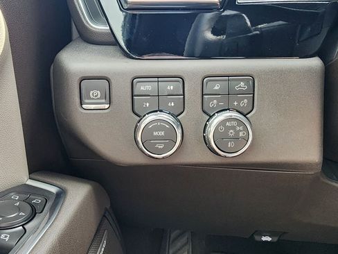 New 2026 GMC Sierra 1500 SLT w/ SLT Premium Plus Package image 19