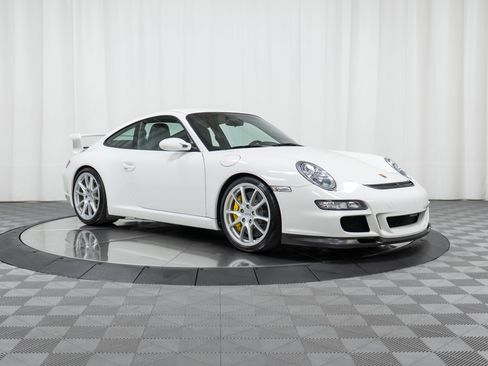 Used 2007 Porsche 911 GT3 RWD image 9