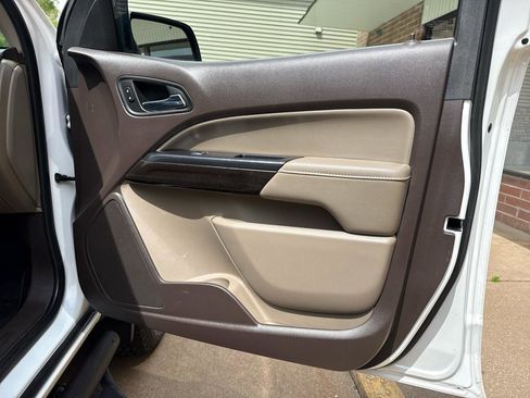 Used 2015 GMC Canyon SLT w/ Driver Alert Package AWD/4WD image 25