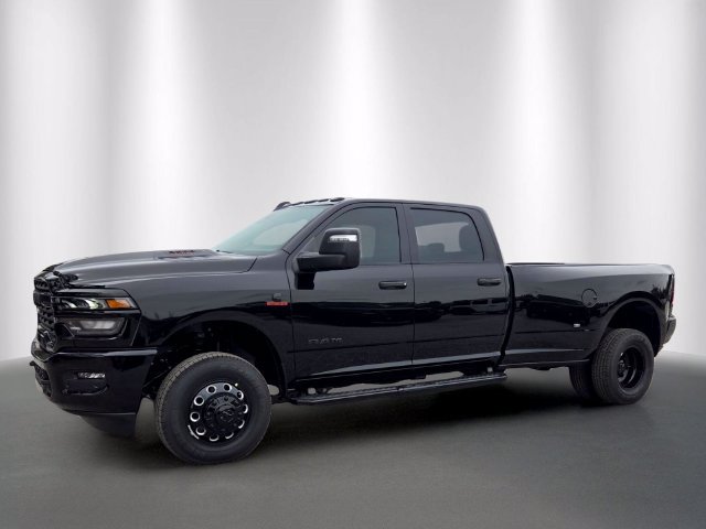 New 2027 RAM 3500 Big Horn AWD/4WD image 2