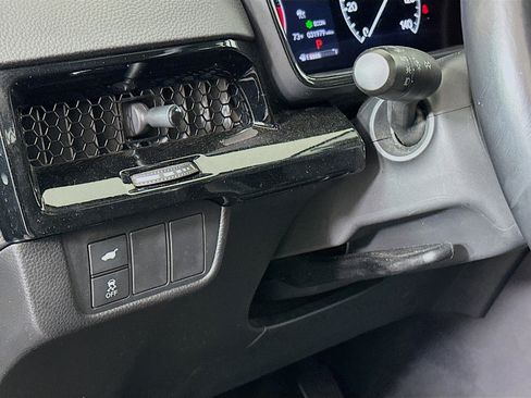 Used 2025 Honda CR-V EX-L image 17