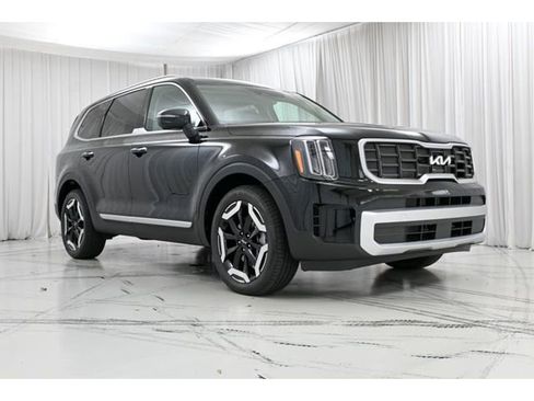 New 2025 Kia Telluride S image 2