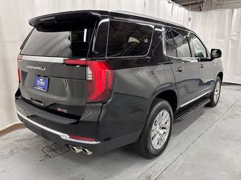 Used 2025 GMC Yukon Denali AWD/4WD image 5