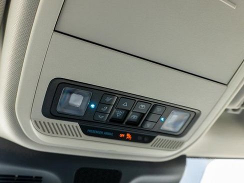 Used 2025 Ford Expedition Active AWD/4WD image 29