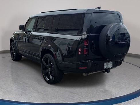 Certified 2025 Land Rover Defender 130 X-Dynamic SE AWD/4WD image 8