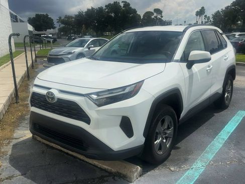Used 2024 Toyota RAV4 XLE AWD/4WD image 3