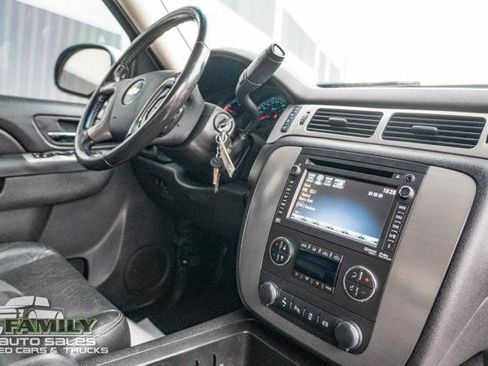 Used 2013 Chevrolet Silverado 2500 LTZ w/ LTZ Plus Package AWD/4WD image 25