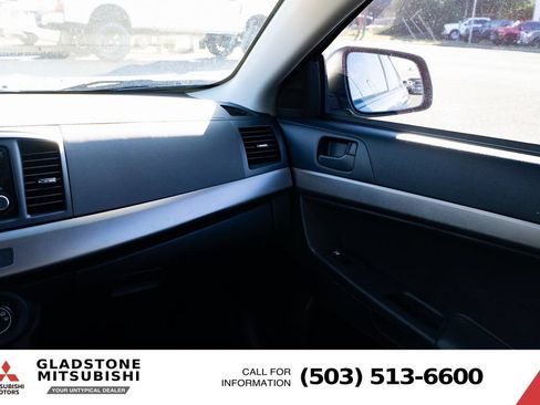 Used 2014 Mitsubishi Lancer ES FWD image 10