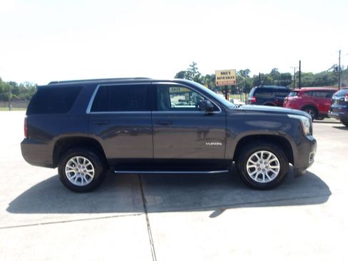 Used 2017 GMC Yukon SLE w/ SLE Value Package RWD image 5