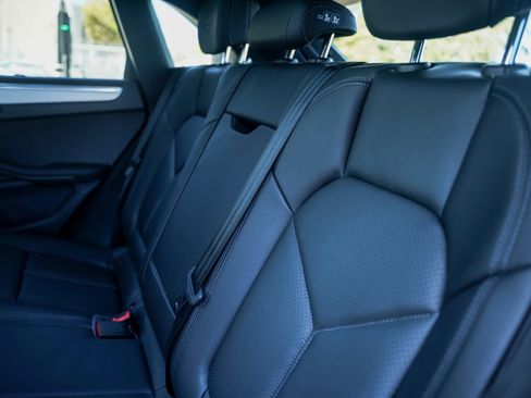 New 2026 Porsche Macan image 30