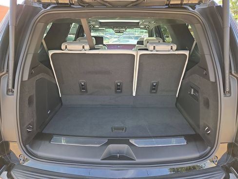 Certified 2025 Cadillac Escalade Sport Platinum w/ LPO, ONYX Package AWD/4WD image 12