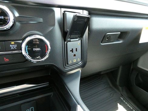 New 2026 Ford F350 Platinum AWD/4WD image 31