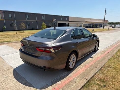 Used 2024 Toyota Camry LE FWD image 11