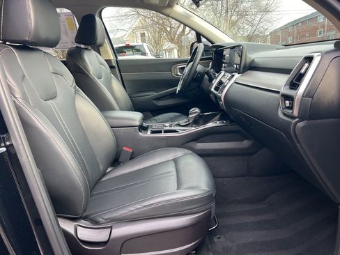 Certified 2021 Kia Sorento EX image 24