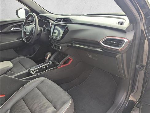 Used 2022 Chevrolet TrailBlazer RS w/ Convenience Package FWD image 20