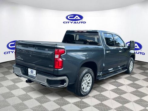 Used 2021 Chevrolet Silverado 1500 LTZ w/ Technology Package AWD/4WD image 3