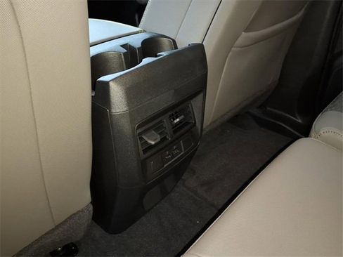 Used 2024 Chevrolet Colorado ZR2 w/ Technology Package image 8