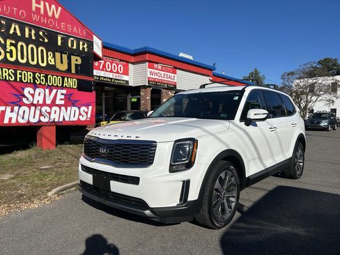 Used 2020 Kia Telluride S w/ S 8 Passenger Seating Package image 1