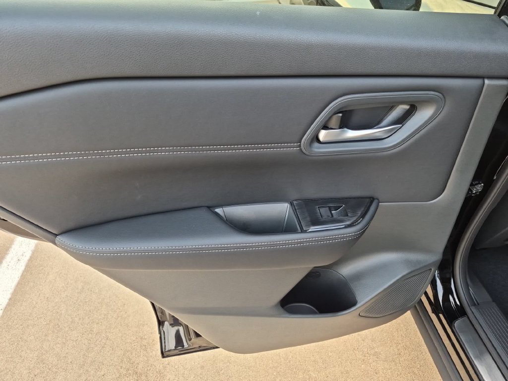New 2026 Nissan Rogue Dark Armor FWD image 16