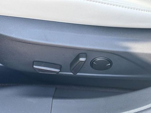 Used 2025 Ford Mustang Mach-E Premium image 24