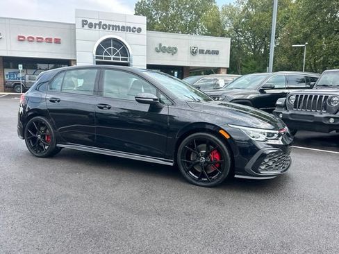 Used 2024 Volkswagen GTI SE FWD image 18
