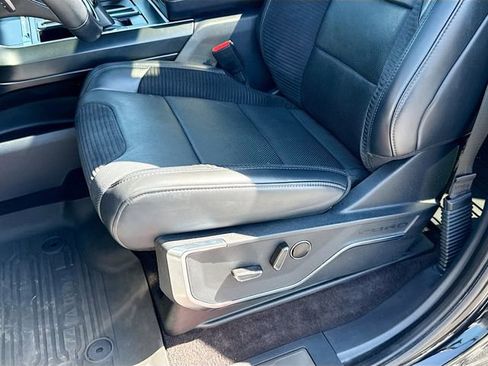 Certified 2022 Ford F150 Raptor w/ Raptor 37 Performance Package AWD/4WD image 26