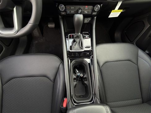 New 2026 Jeep Compass Latitude image 17