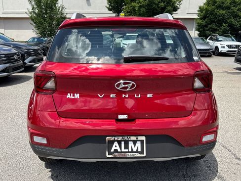 New 2025 Hyundai Venue Limited image 5