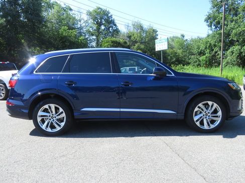 Used 2023 Audi Q7 2.0T Premium w/ Convenience Package AWD/4WD image 4