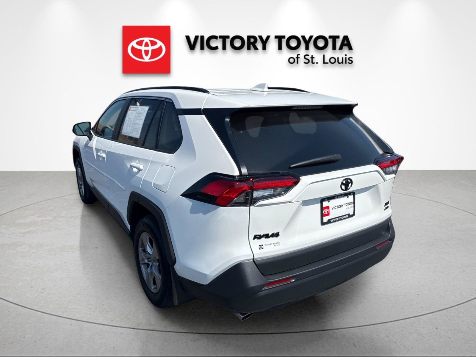 Used 2025 Toyota RAV4 XLE w/ Weather Package AWD/4WD image 5