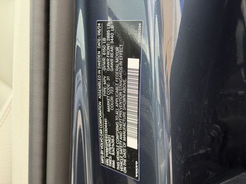 Certified 2025 Volvo XC90 B5 Plus w/ Protection Package Premier AWD/4WD image 34