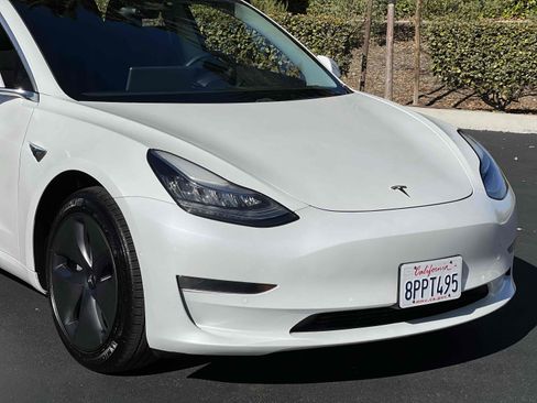 Used 2020 Tesla Model 3 Standard Range Plus image 51