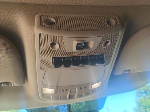 Used 2017 Ford F250 Lariat w/ Lariat Value Package AWD/4WD image 30
