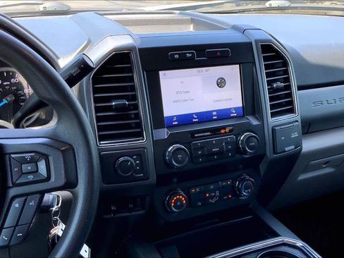 Used 2021 Ford F250 XLT w/ XLT Value Package AWD/4WD image 7