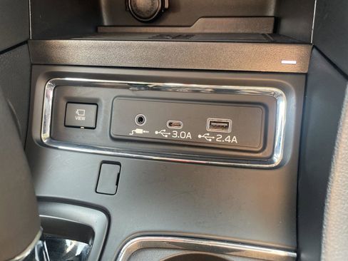Certified 2025 Subaru Ascent Bronze Edition AWD/4WD image 18