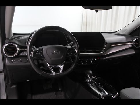 Certified 2024 Chevrolet Trax ACTIV w/ Driver Confidence Package FWD image 6