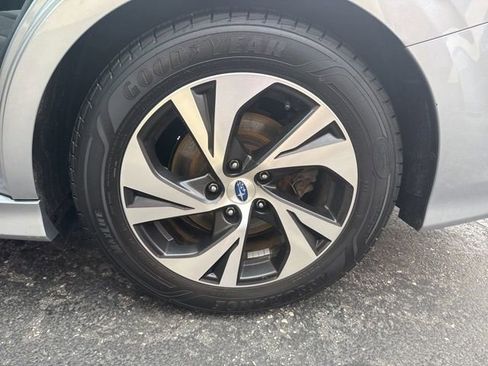 Used 2020 Subaru Legacy Premium image 14