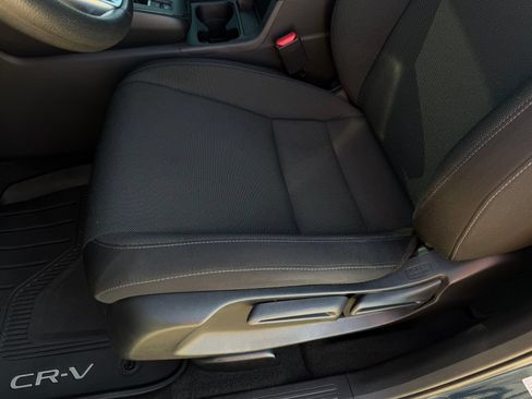 Certified 2025 Honda CR-V LX image 12