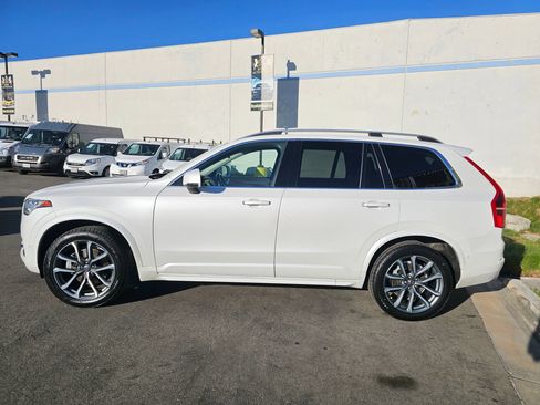 Used 2017 Volvo XC90 T6 Momentum w/ Vision Package AWD/4WD image 8