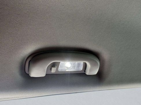 Used 2022 GMC Terrain SLE w/ Driver Convenience Package image 51