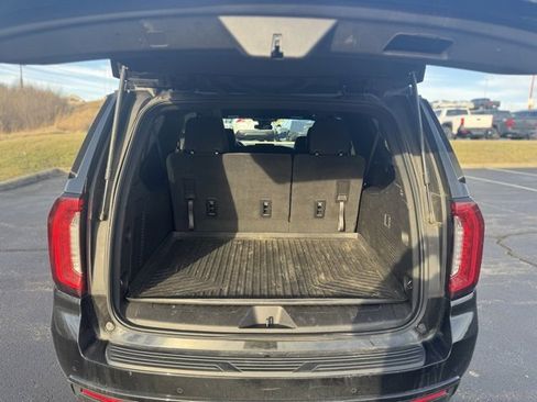 Used 2024 GMC Yukon XL SLE w/ Max Trailering Package image 10