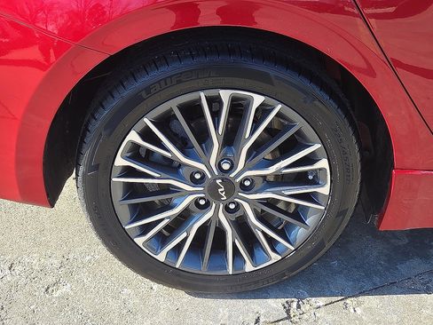 Used 2024 Kia Forte GT-Line image 7