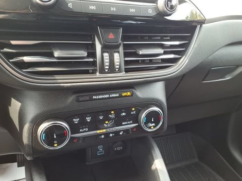 Certified 2023 Ford Escape Active AWD/4WD image 19