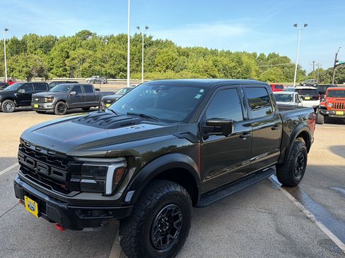 Used 2025 Ford F150 Raptor w/ Equipment Group 803A Raptor R AWD/4WD image 40